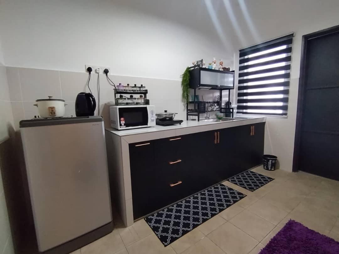 Orked Homestay Seri Iskandar Extérieur photo